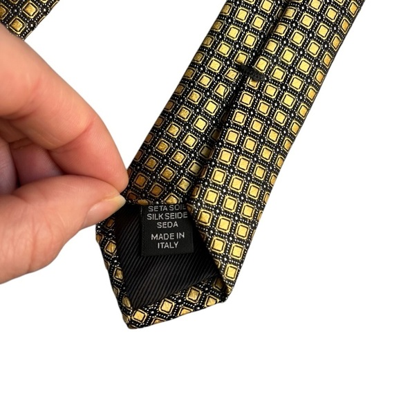 ERMENEGILDO ZEGNA Gold and Black Jacquard Printed Silk Tie Made In Italy - Picture 6 of 7